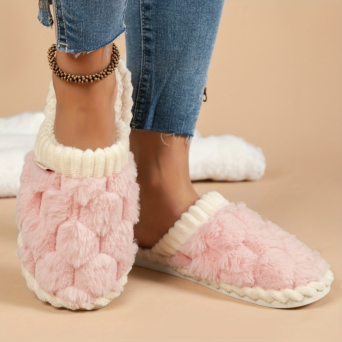 CozyPlush™ Winter Slippers – Ultimate Comfort & Warmth for Your Feet!