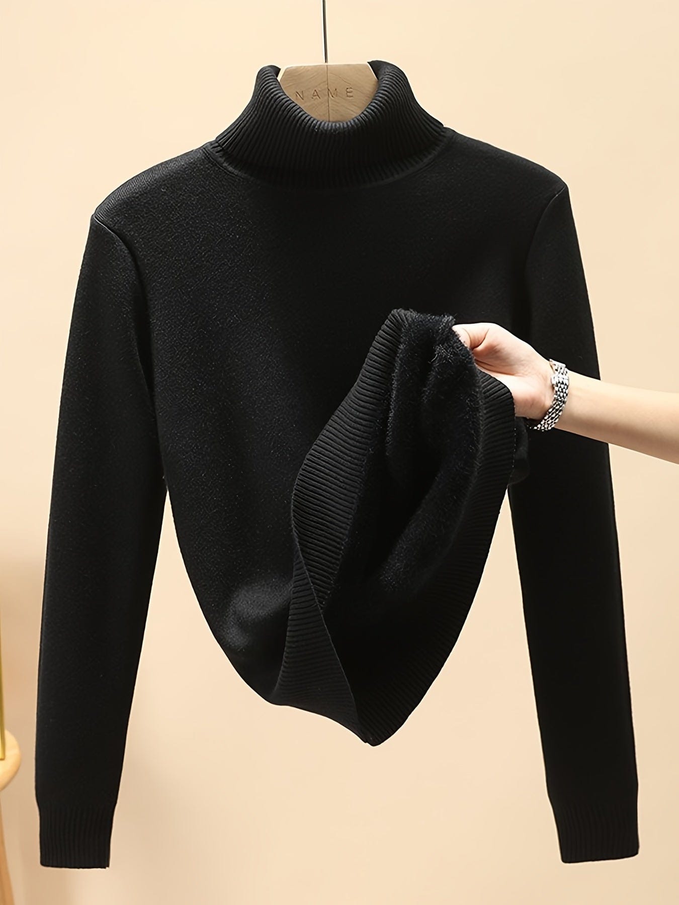 SnugHeat™ Turtleneck – The Ultimate Cold-Weather Essential