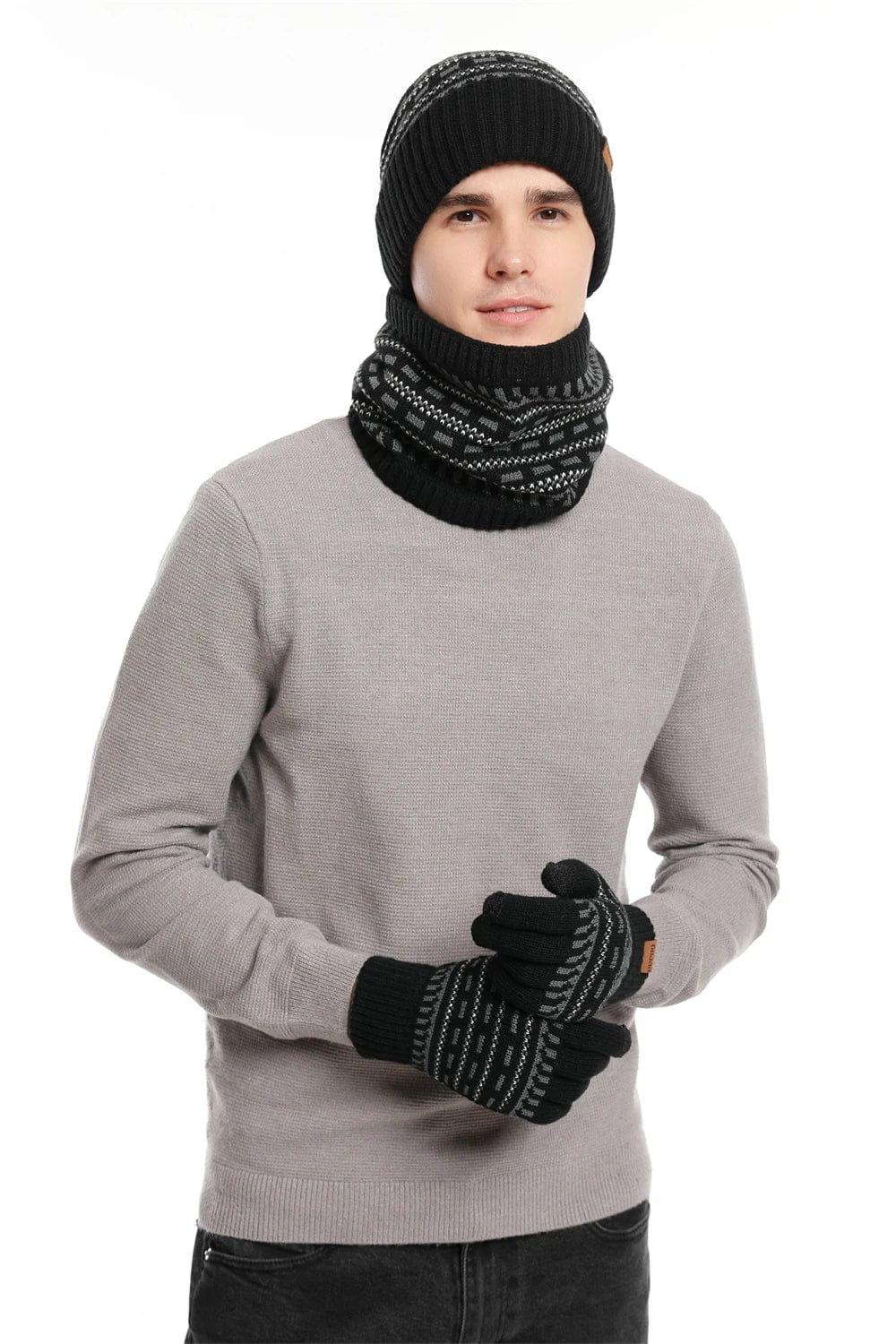 HeatLock™ Trio – Woolen Hat, Gloves & Scarf for Maximum Cold Protection!