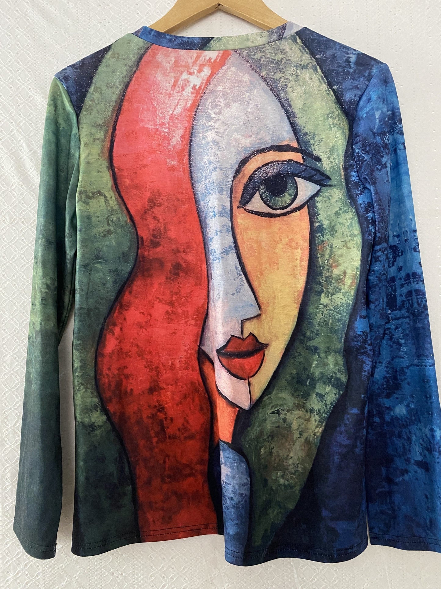 Art-Inspired Comfort™: Abstract Face Print Crew Neck - Casual Long Sleeve for All Seasons