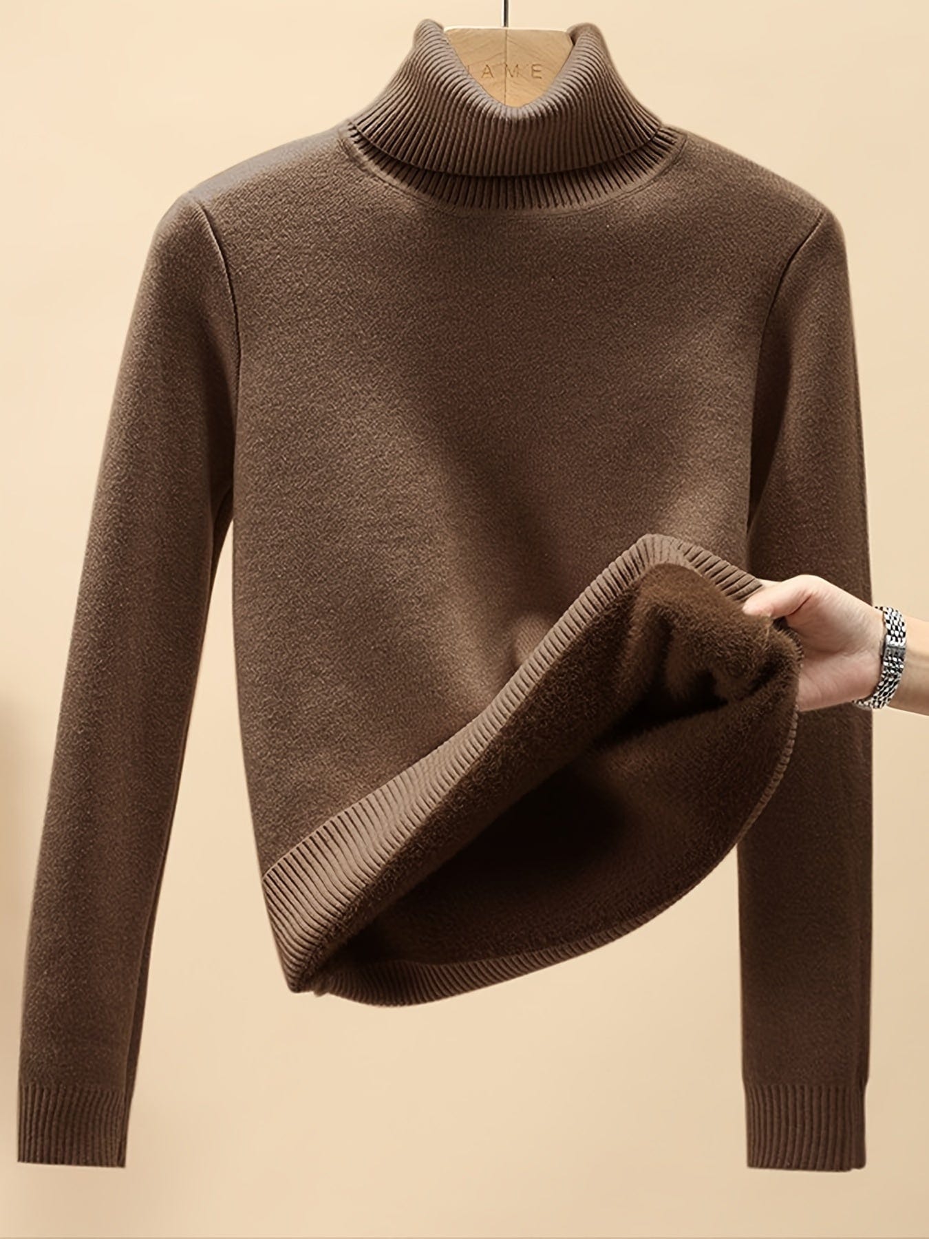 SnugHeat™ Turtleneck – The Ultimate Cold-Weather Essential